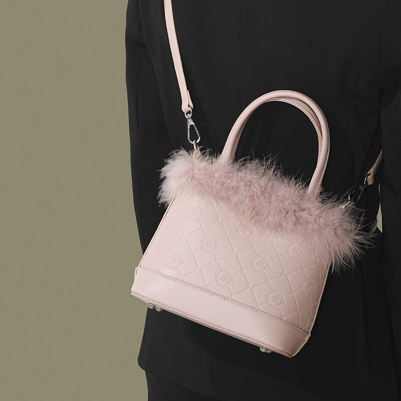 FLOWERSVERSE 2025 Plush handbag bag Korean version of sweet fairy  autumn and winter new messenger bucket bag Popular hair bag