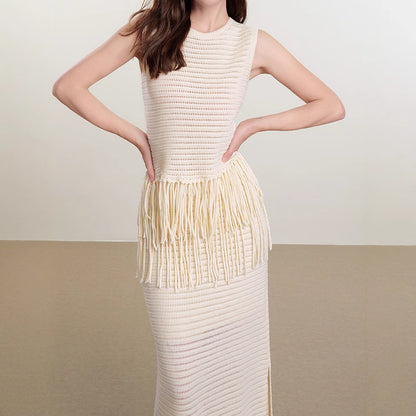 2025 Elegant high-end straight silhouette hollow fringed knitted vest skirt two-piece suit women's spring wear