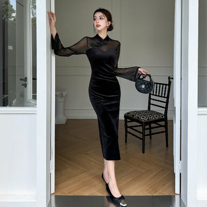 2025 Sexy new Chinese temperament slim fit improved cheongsam women's autumn and winter with imperial sister flower velvet hip dress