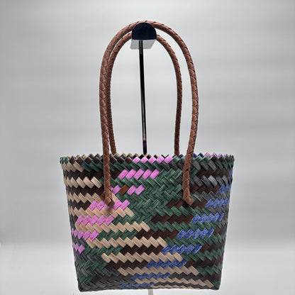 FLOWERSVERSE  24 Spring New Imitation Rattan Straw Bag Everyday Joker Long Shoulder Strap Woven Bag Net Red Travel Vacation Beach Bag