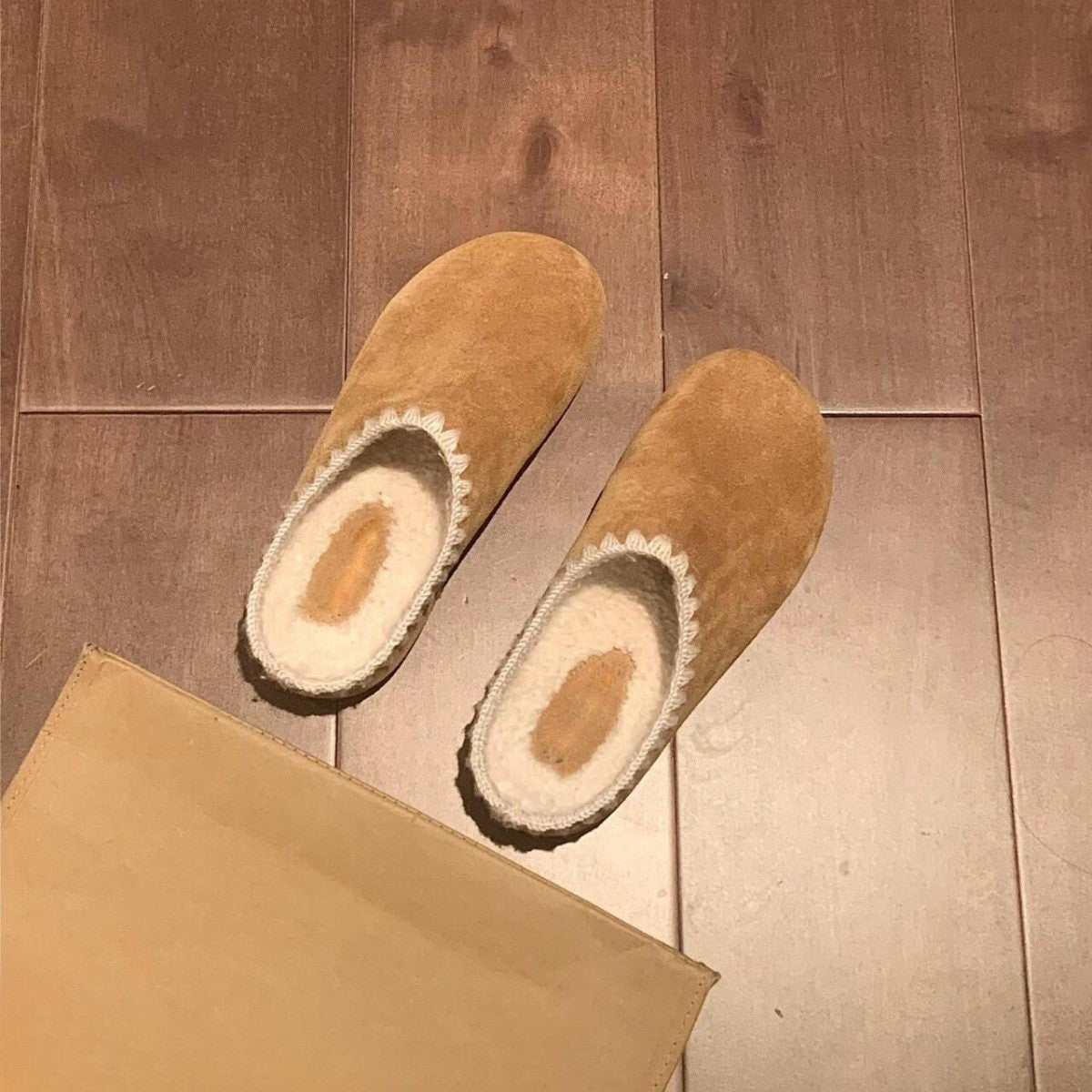 2025  Thick-bottomed Birkenstock fluffy slippers for women's popular winter wear to increase the height of casual cotton half drag