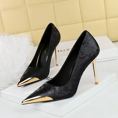 2025 9318-10 National style women's shoes high heels silk thin heel light mouth metal pointed satin banquet high heel single shoes women