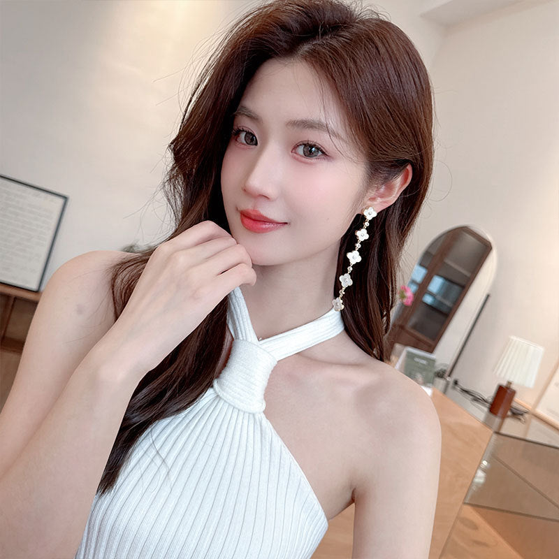 2025 New versatile temperament zircon earrings, high-end earrings wholesale tassel super long face thin lucky grass earrings