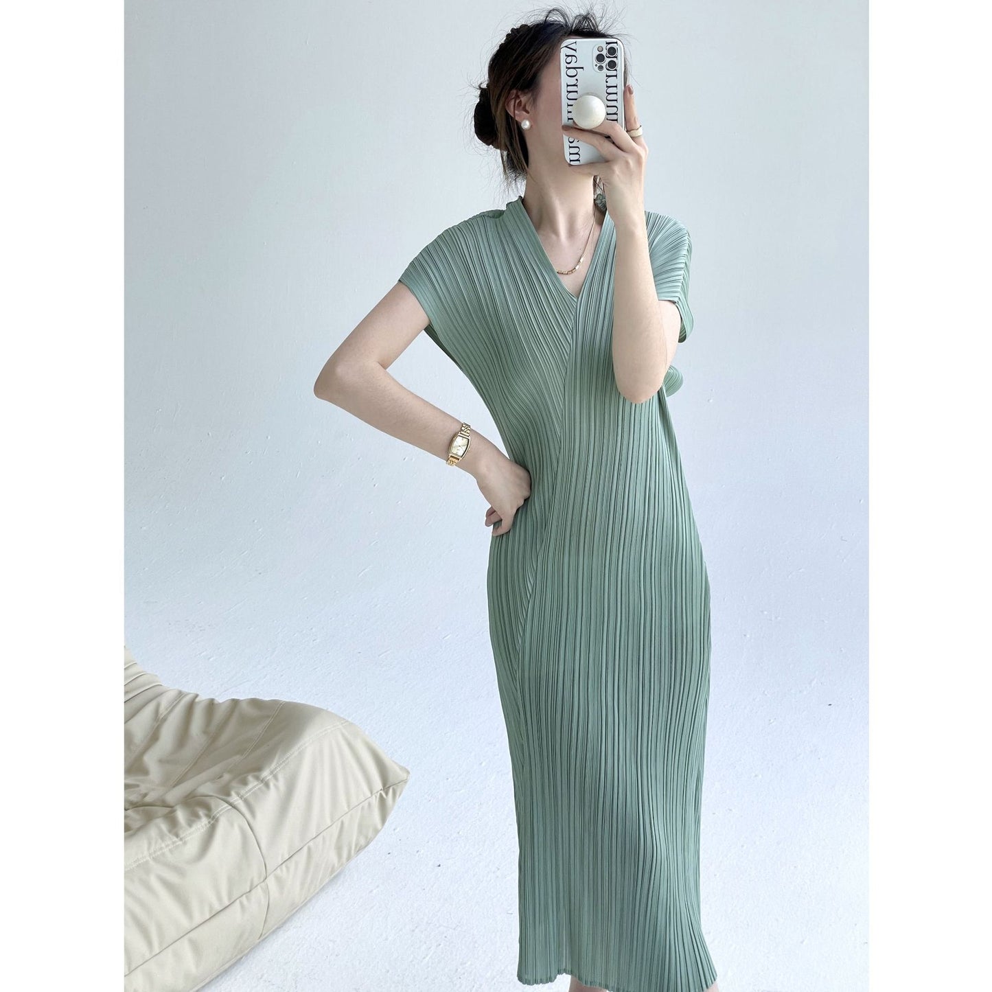 Pleats  summer new high-end design v-neck slim-fitting and thin Miyake dress temperament elegant long dress