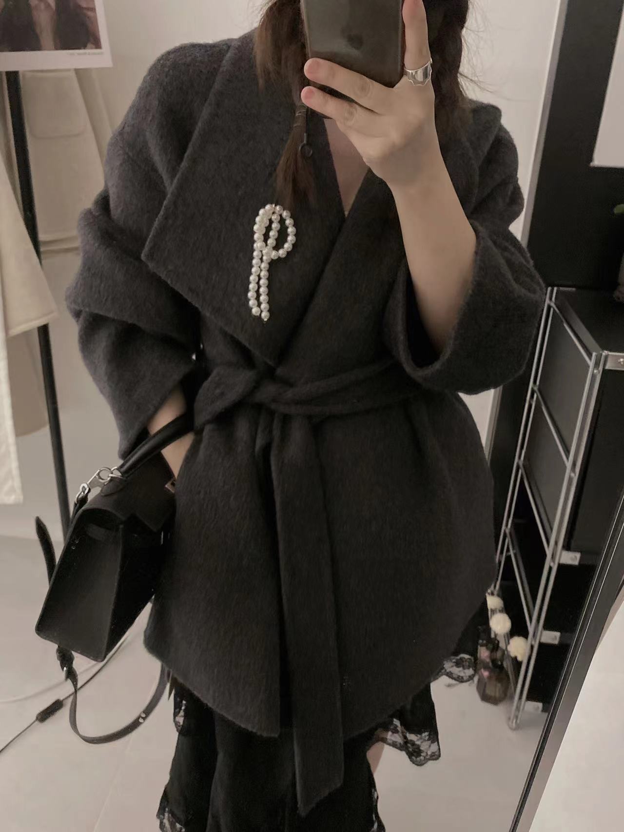 2025 Large lapel lace-up sleeves pearl accessories high-end double-sided wool coat woolen jacket women's warm autumn and winter