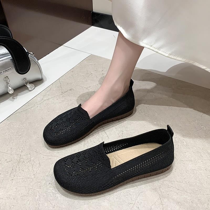 flowersverseEditions Summer Mesh Breathable Soft Bottom Old Beijing Cloth Shoes Hollow Flat Middle-Aged and Elderly Mom Shoes Hole Shoes.