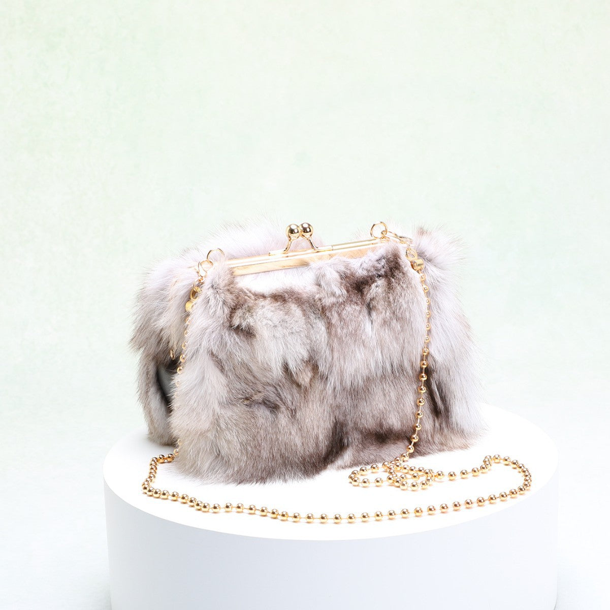 FLOWERSVERSE 2025 Autumn and winter super fire fox hair niche furry bag women's popular new chain messenger bag clip hair bag