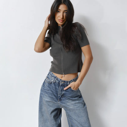 Sexy short-sleeved zipper cardigan T-shirt women's spring and autumn new tight low-necked solid color half-high round neck bottoming T-shirt tide