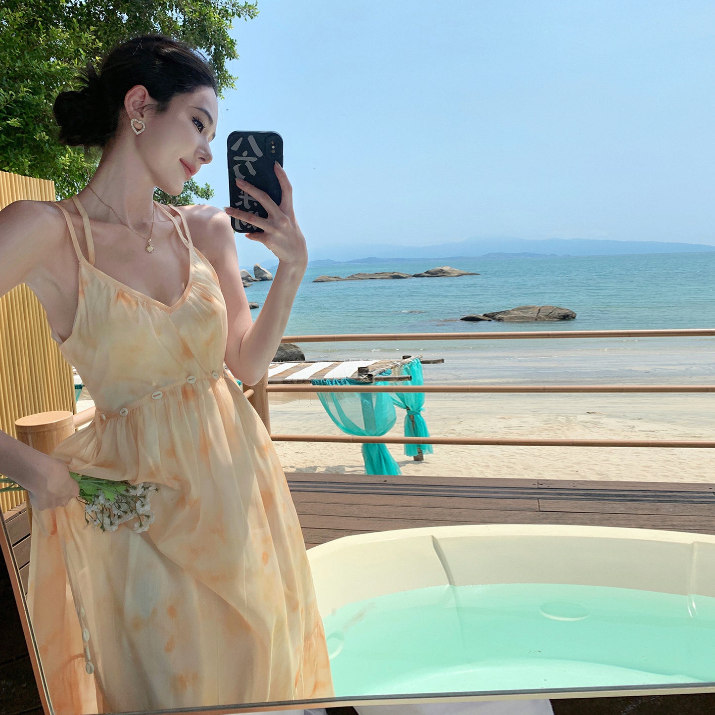 2025 High-end smudge printing V-neck suspender dress female summer seaside vacation  temperament big pendulum fairy long dress