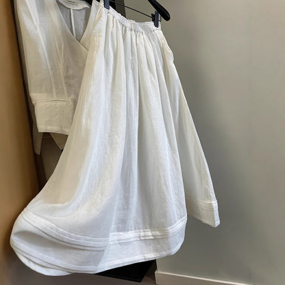 2025 spring and summer designer minimalist old money style suit, linen V-neck vest vest + elastic pendulum skirt