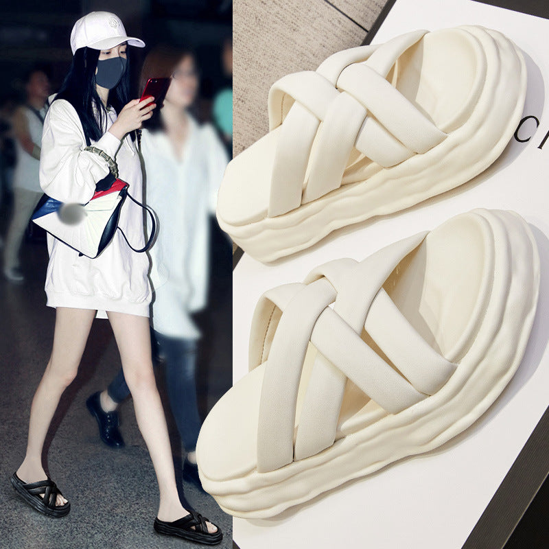 2025 Fairy wind cool slippers female outer wear flat bottom non-slip  summer new bow seaside beach one-word slippers