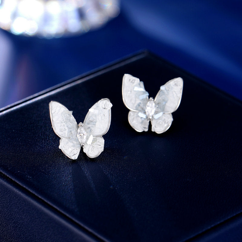 2025 Simple and versatile, high-end sense, super fairy personality, fashion earrings, high-end niche blue crystal butterfly stud earrings, women
