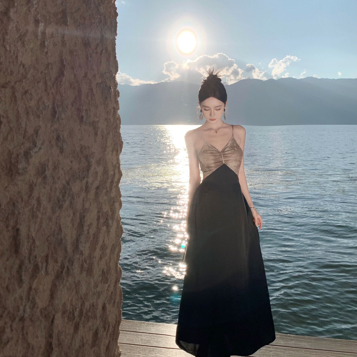 2025 holiday style tie-dye v-neck suspender dress women's summer sexy backless splicing a word beach temperament long dress