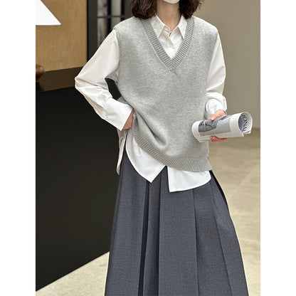 2025  Spring New Simple V-Neck Vest Casual Bottom Versatile Loose Knitted Sweater 669-1