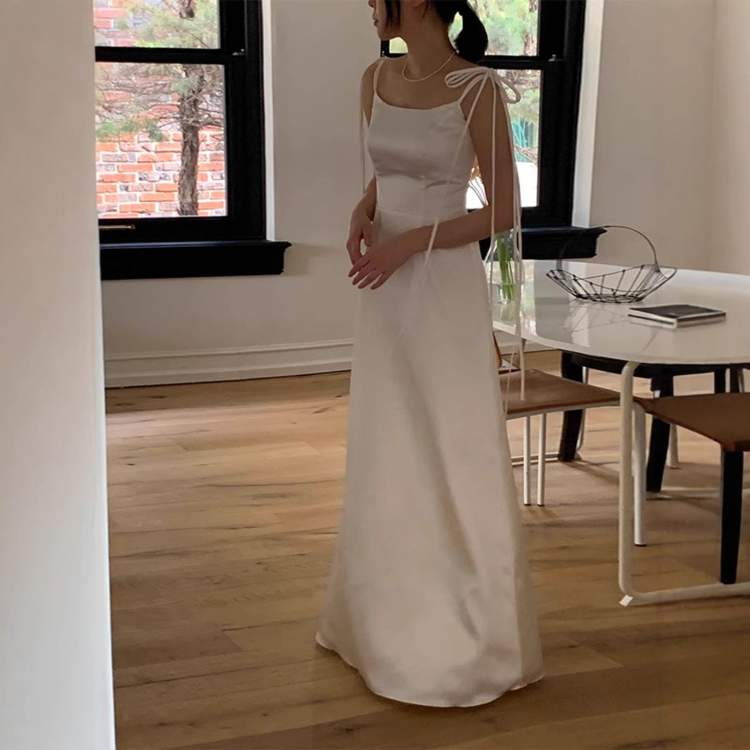 2025 Temperament suspender wedding dress satin engagement certificate simple white gauze dress lawn wedding literary travel photography light wedding dress