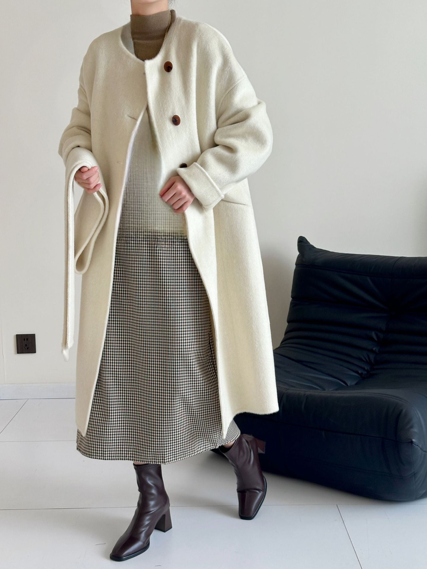 2025 Yak velvet mulberry silk wool single-row multi-button scarf, shoulder-length sleeves, double-sided woolen cashmere coat, no vest.