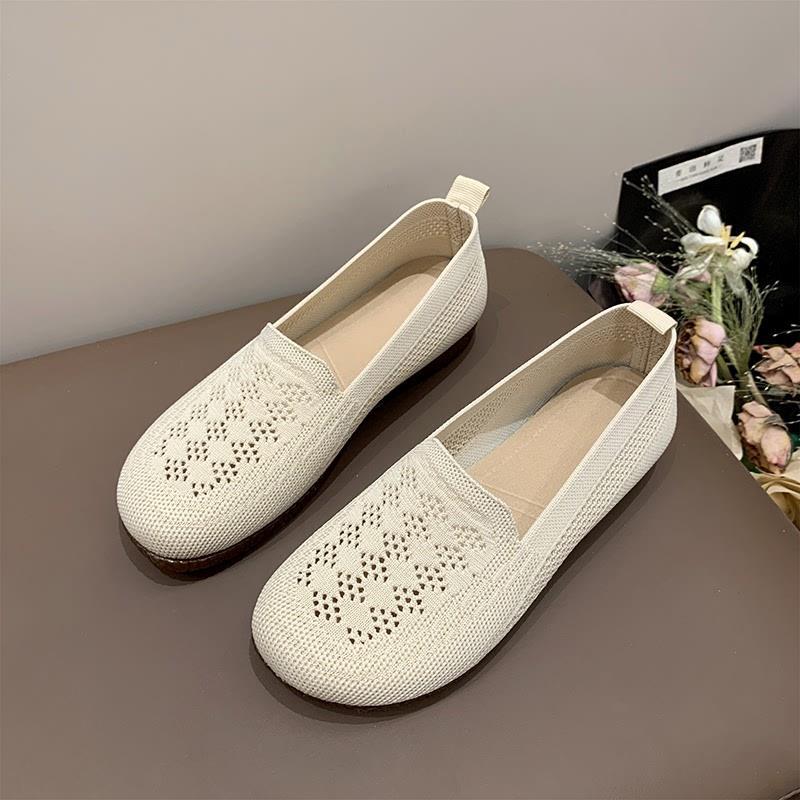 flowersverseEditions Summer Mesh Breathable Soft Bottom Old Beijing Cloth Shoes Hollow Flat Middle-Aged and Elderly Mom Shoes Hole Shoes.