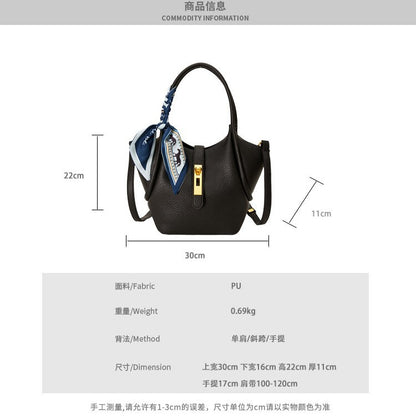 2025 Bucket bag autumn and winter fashionable simple handbag classic large-capacity shoulder bag high-end sense work commuter bag women