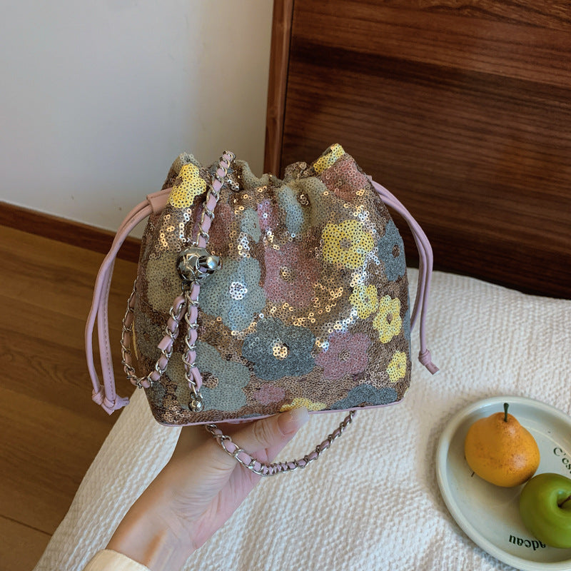 FLOWERSVERSE 2025 Sparkling large sequined pump belt bucket bag fashionable light luxury minimalist dinner bag Popular style chain shoulder messenger bag