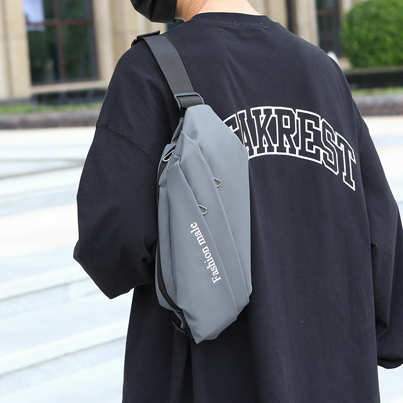 2025 New trendy men's breast bag, casual messenger bag, men's high-end sense, single shoulder messenger bag, simple travel satchel.