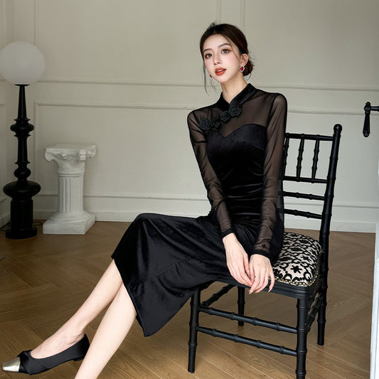 2025 Sexy new Chinese temperament slim fit improved cheongsam women's autumn and winter with imperial sister flower velvet hip dress