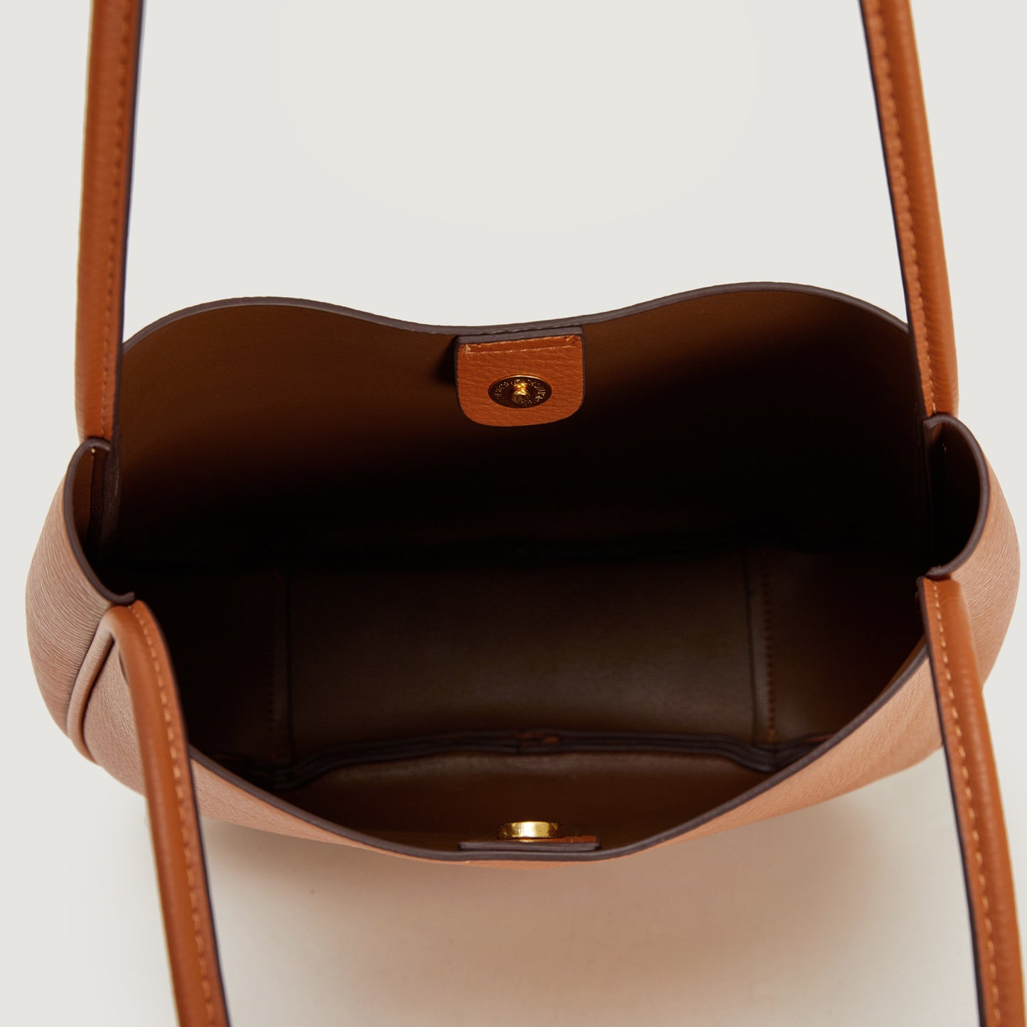 2025 Shoulder bag, women's high-end fashion temperament bag, large capacity, minimalist style, underarm bag, commuter to work, mother and child bag