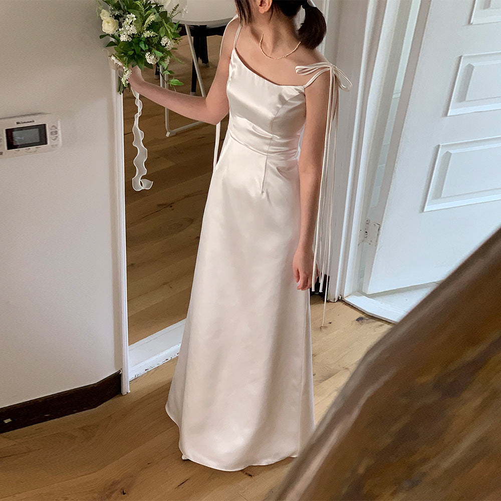 2025 Temperament suspender wedding dress satin engagement certificate simple white gauze dress lawn wedding literary travel photography light wedding dress