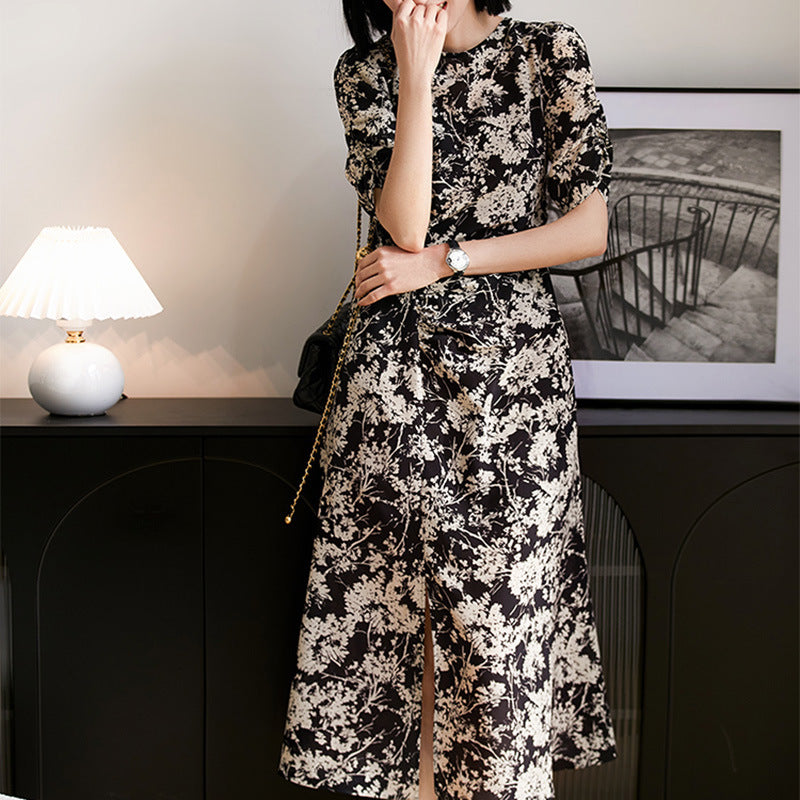 2025 Plant silhouette, silk dress spring and summer women's design sense, Hangzhou four-season green women's clothing waist mulberry silk skirt