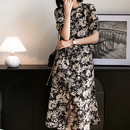 2025 Plant silhouette, silk dress spring and summer women's design sense, Hangzhou four-season green women's clothing waist mulberry silk skirt