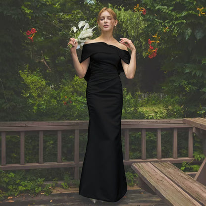 2025 travel photography light wedding dress bride simple temperament satin one-word shoulder fishtail going out yarn white location dress skirt