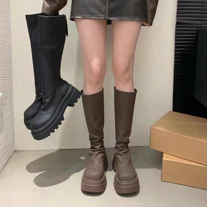 2025  Knight boots are popular this year. Tall but knee black thick heel stacked boots, thin boots
