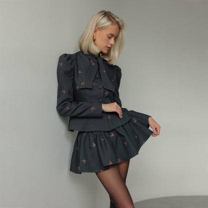 Design sense contrasting color butterfly embroidery suit women's clothing high sense spring and autumn new waist versatile suit skirt