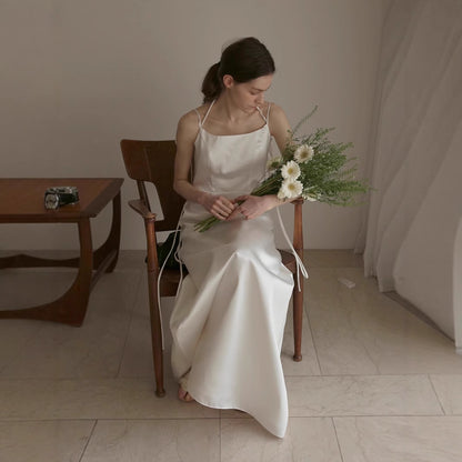 2025 Temperament suspender wedding dress satin engagement certificate simple white gauze dress lawn wedding literary travel photography light wedding dress