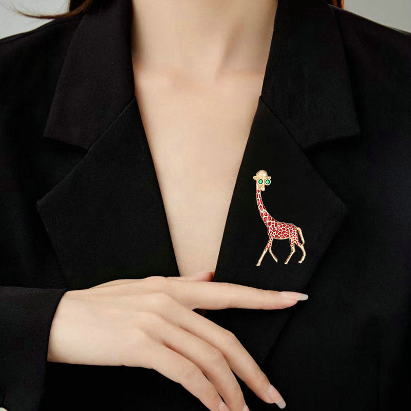 2025 Korean version of personalized accessories corsage cute suit jacket versatile Korean fashion dripping oil design sense giraffe brooch