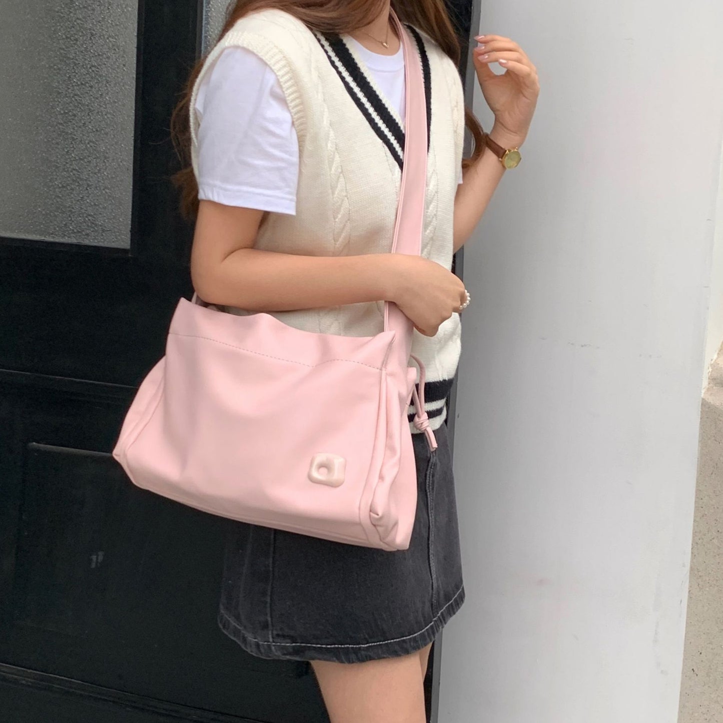 FLOWERSVERSE 2025 Large-capacity pink student class leisure commuting tote bag women's  new high-end shoulder messenger bag
