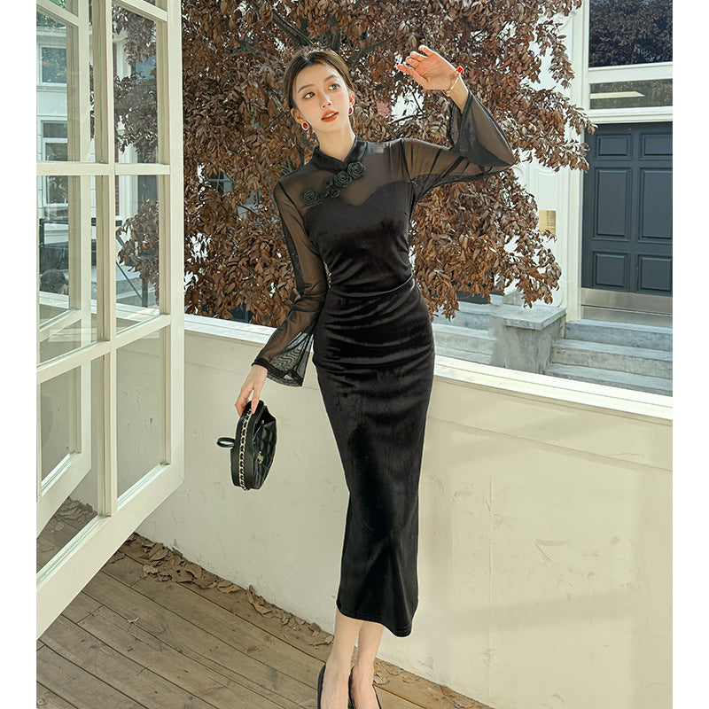 2025 Sexy new Chinese temperament slim fit improved cheongsam women's autumn and winter with imperial sister flower velvet hip dress