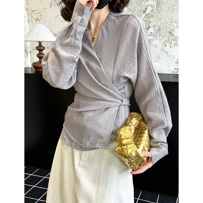 2025  spring new new Chinese design sense loose lazy wind V-neck waist niche shirt women 2560