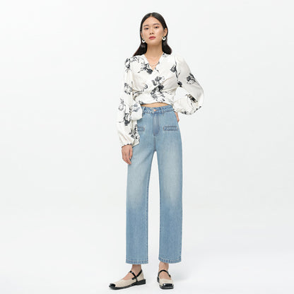 2025 In the autumn of , 2025n pure and elegant minimalist style shows high and thin wide-leg pants, women's high-waisted denim nine-point pants