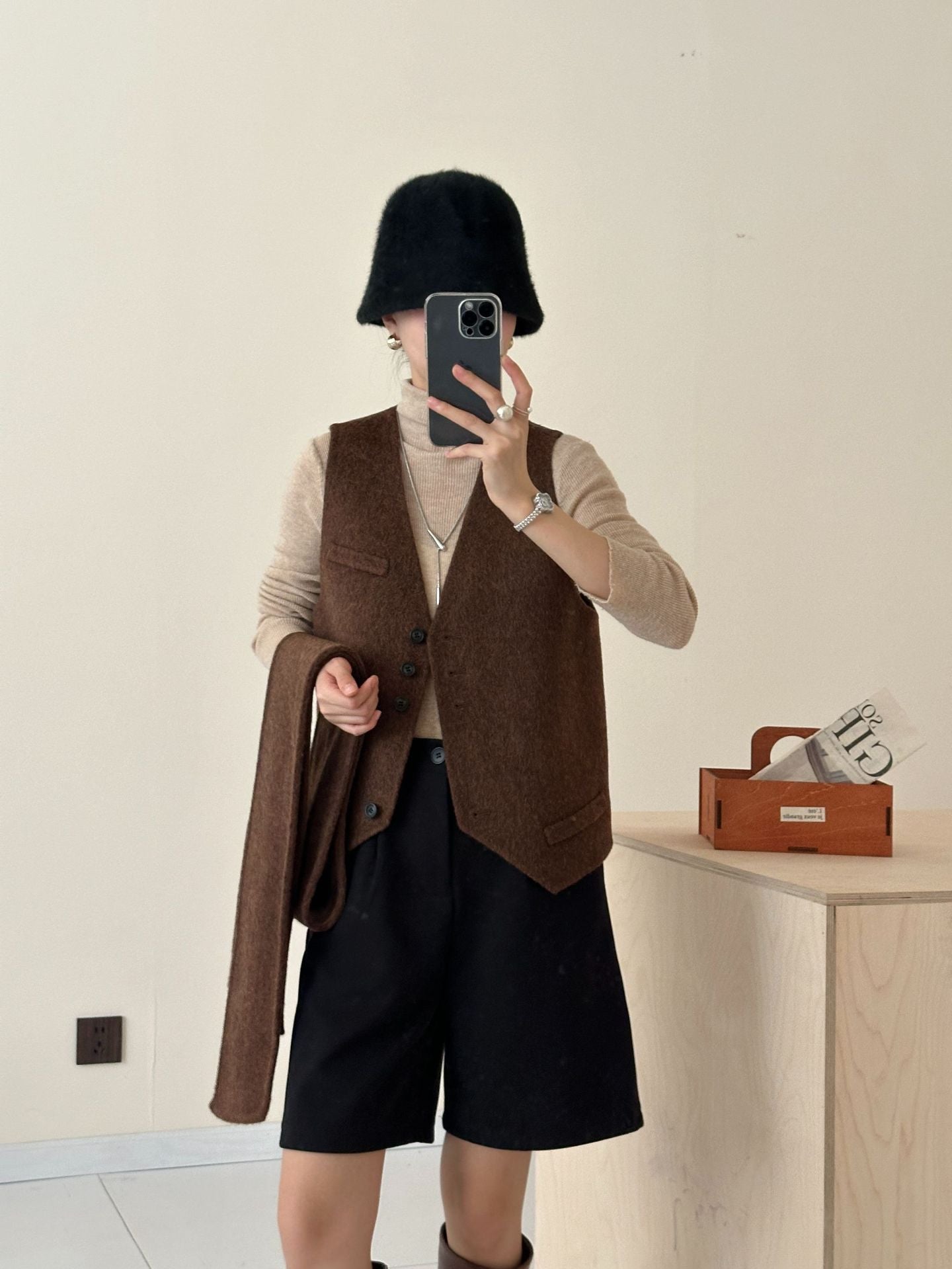 2025 Yak velvet mulberry silk wool single-row multi-button scarf, shoulder-length sleeves, double-sided woolen cashmere coat, no vest.