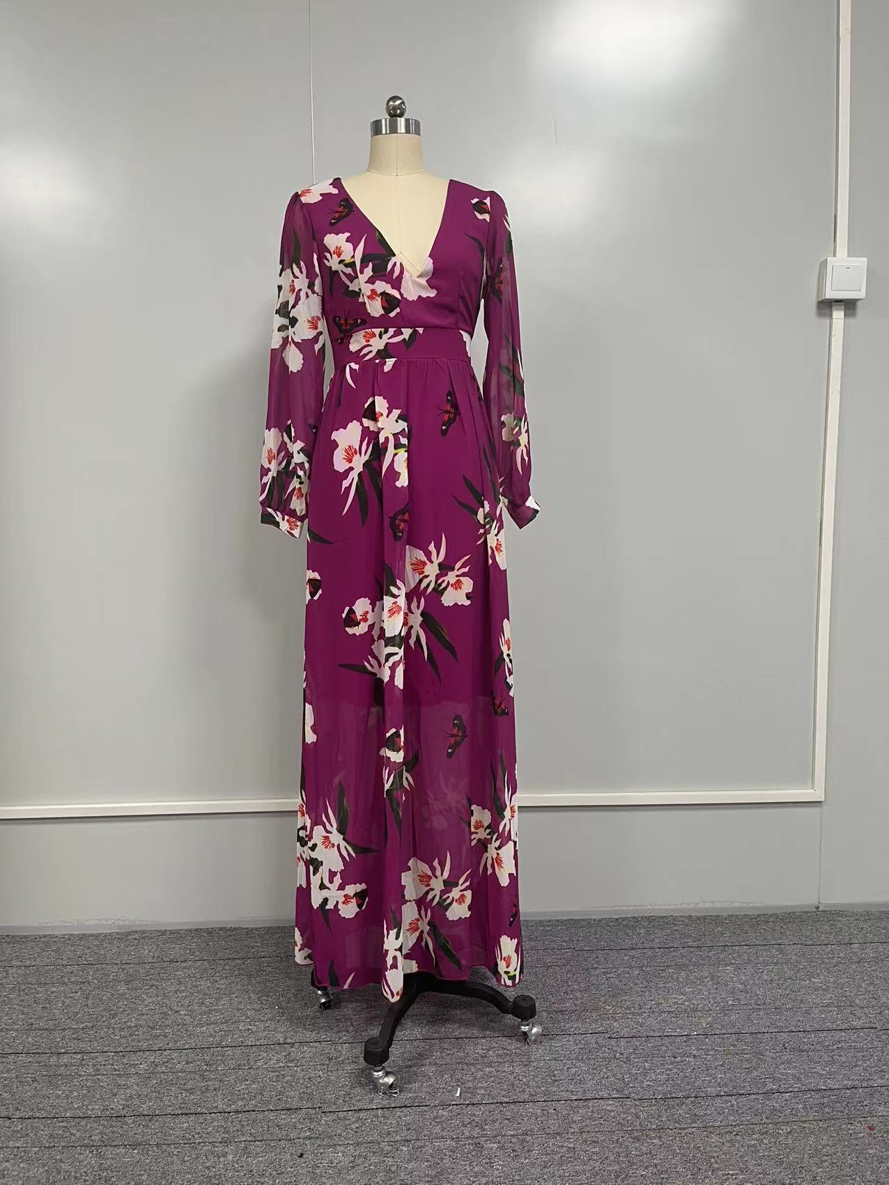 FLOWERSVERSE popular New 2025 summer new Popular trade printing women's dress  hot V-neck long-sleeved pendulum skirt