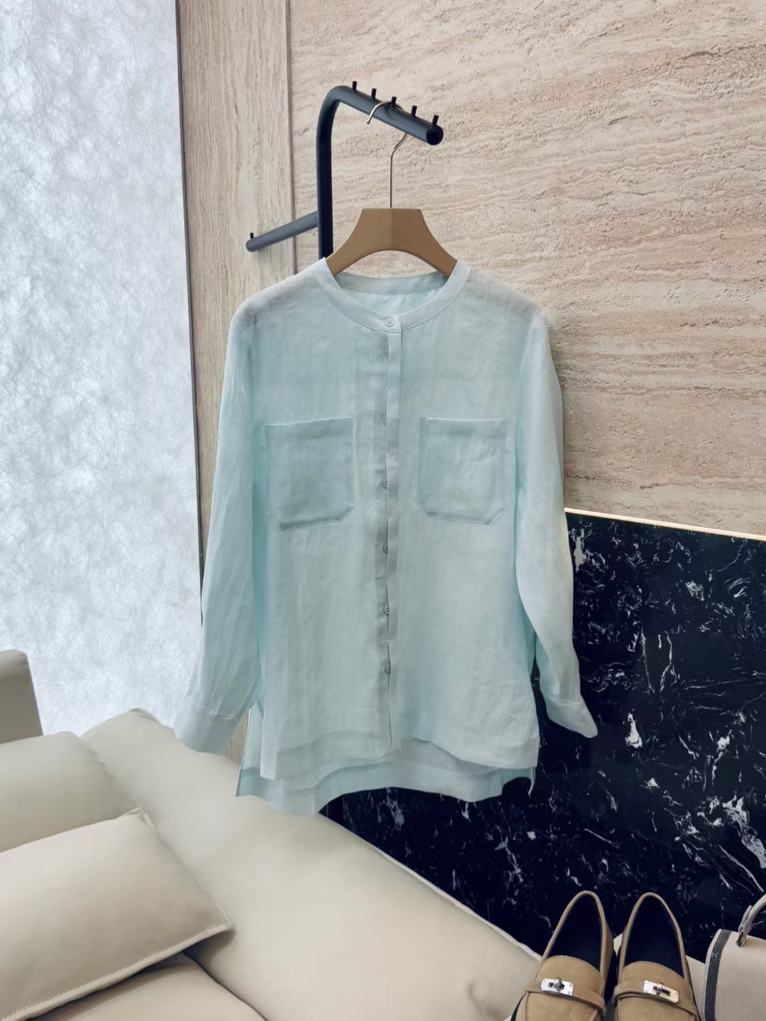 2025 Stylish casual light breathable premium linen top new solid color round neck single-breasted loose long-sleeved shirt women