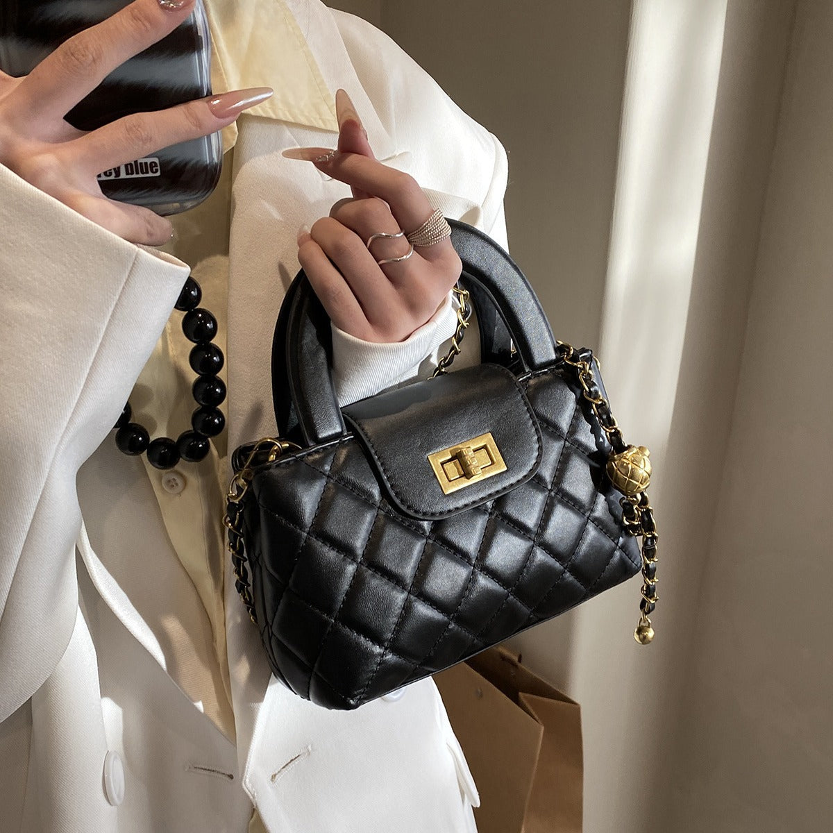 FLOWERSVERSE  Minority Diamond Pattern Chain Bag Women's  New Spring and Summer Fashion Handbag Commuter Shoulder Messenger Bag