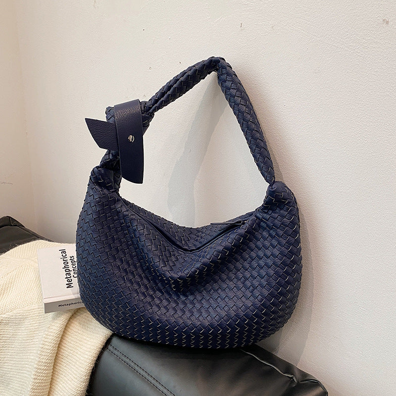 2025 Autumn and winter new shoulder bag casual versatile bag women's large-capacity woven hand-carried underarm bag simple commuter women's bag