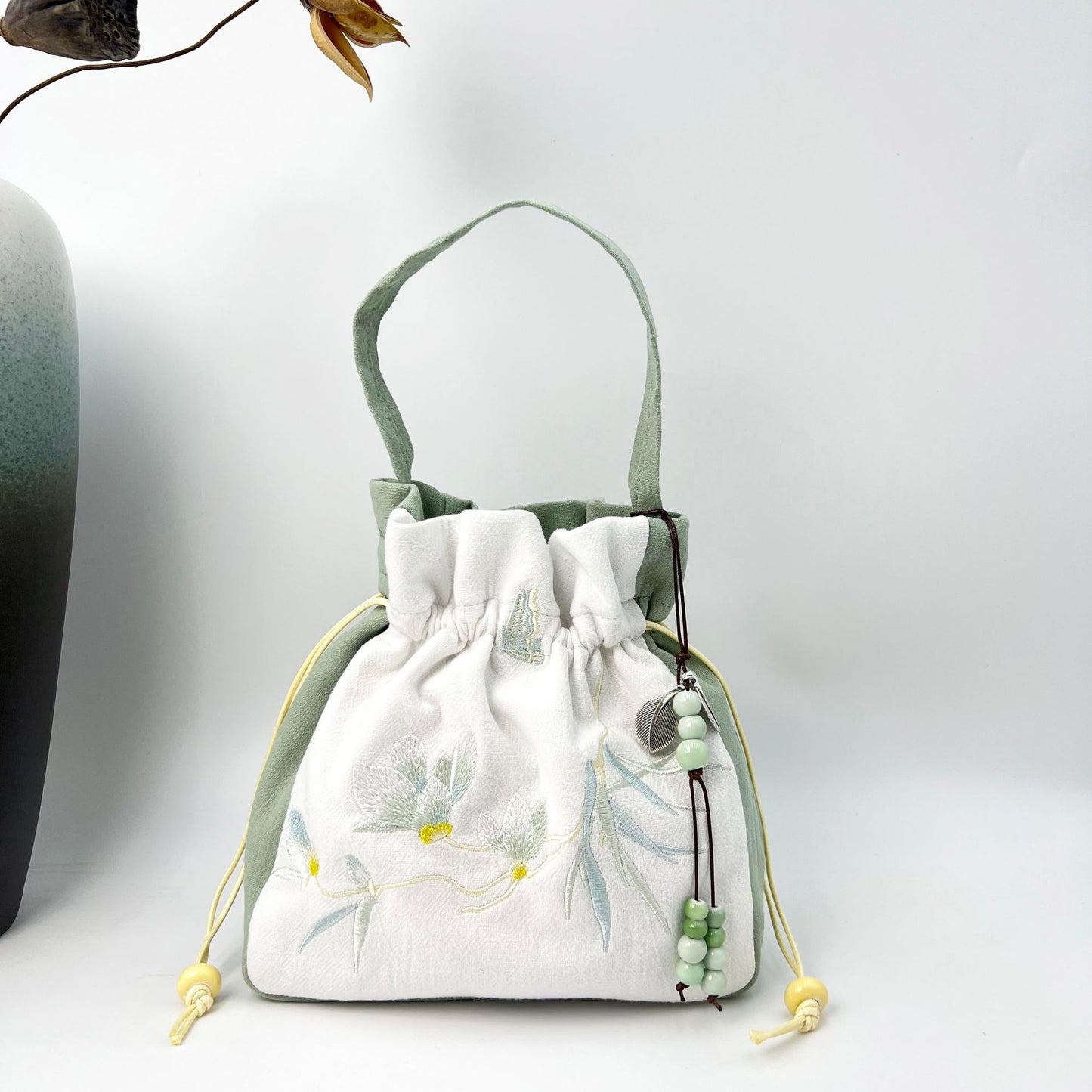 FLOWERSVERSE  Spring Outing with Embroidered Han Chinese Clothing Crossbody Bag Antiquity Bag Artistic Tassel National Style Casual All-Match Clutch Bag Large Capacity