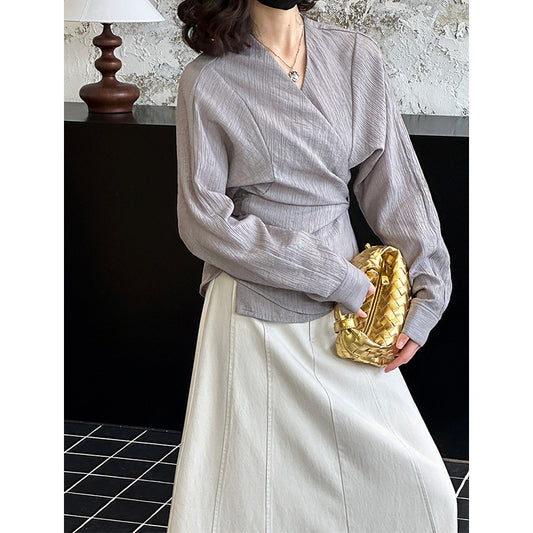 2025  spring new new Chinese design sense loose lazy wind V-neck waist niche shirt women 2560