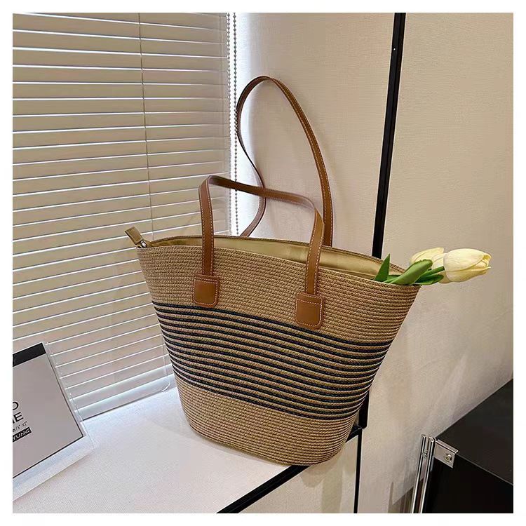 FLOWERSVERSE  Straw Bag Women's Summer Seaside Tote Bag Large Capacity Woven Shoulder Bag Rattan Woven Straw Bag Vegetable Basket Bucket Bag Fashion