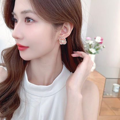 2025 Fashion niche light luxury S925 silver needle trendy camellia high-end temperament exquisite explosive stud earrings wholesale