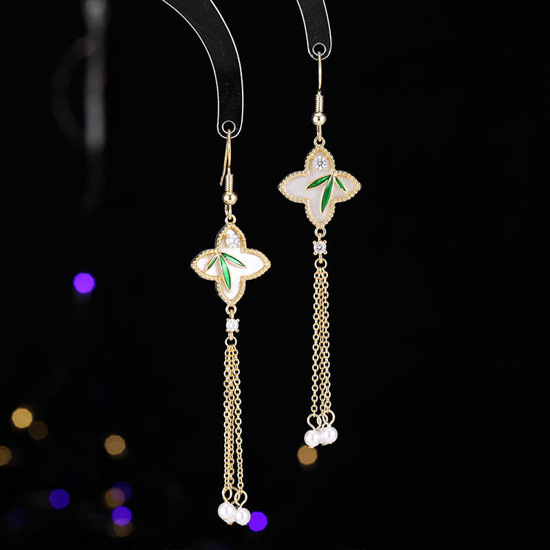 2025 Retro Chinese style new Chinese earrings niche design pearl tassel earrings long lucky grass bamboo leaf earrings