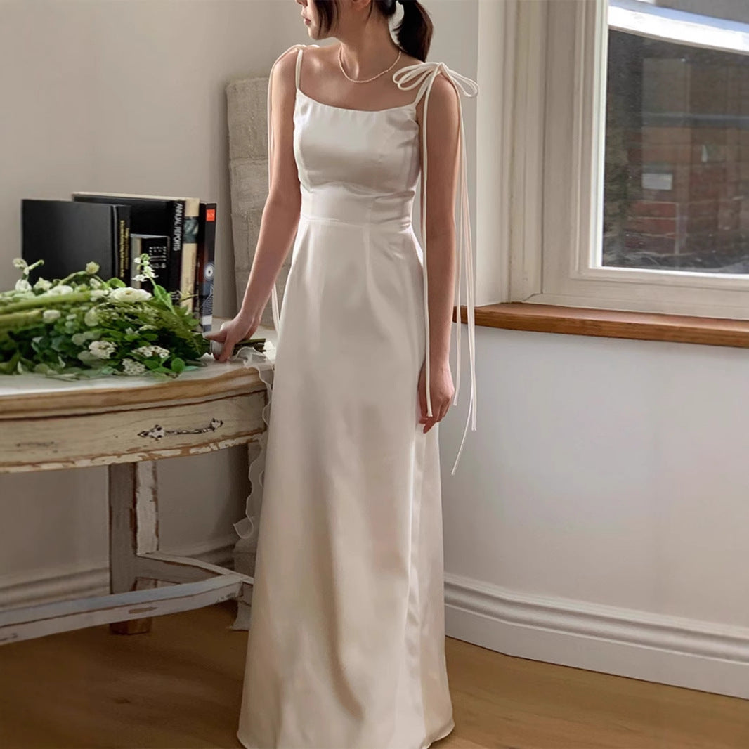 2025 Temperament suspender wedding dress satin engagement certificate simple white gauze dress lawn wedding literary travel photography light wedding dress