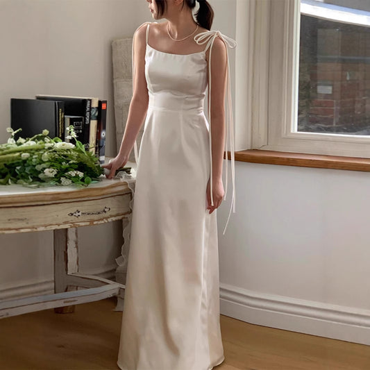 2025 Temperament suspender wedding dress satin engagement certificate simple white gauze dress lawn wedding literary travel photography light wedding dress